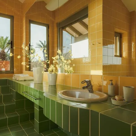 וילה Nona Maria Minia